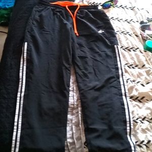 Trackpants